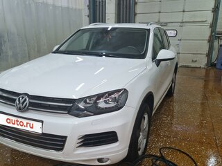 2013 Volkswagen Touareg II, белый, 2150000 рублей, вид 2