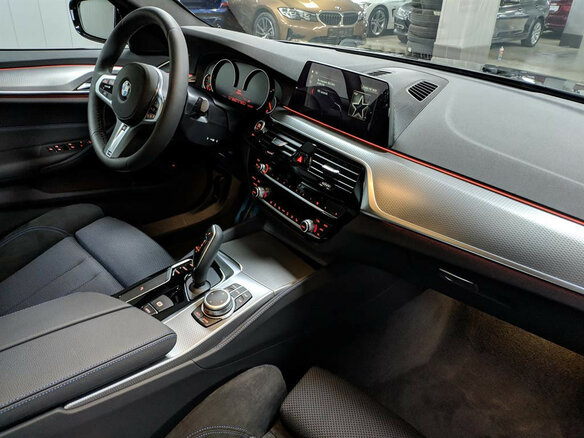 2020 BMW 5 серии 520d xDrive VII (G30/G31/G38), чёрный - вид 1