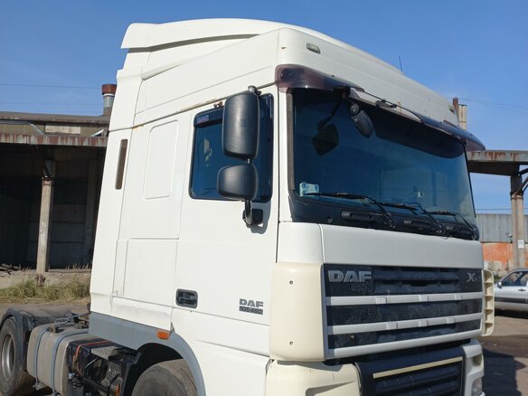2010 DAF XF 105, белый, 2700000 рублей - вид 1