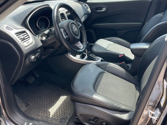 2018 Jeep Compass II, серый, 2250000 рублей - вид 4