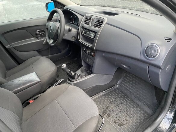 2014 Renault Logan II, чёрный, 535000 рублей - вид 9