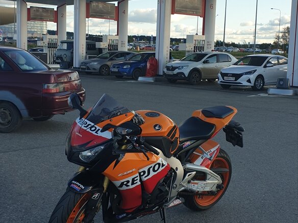 2013 Honda CBR 1000 RR/RA Fireblade, оранжевый, 950000 рублей - вид 24
