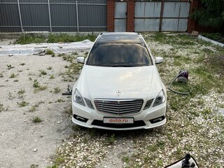 2010 Mercedes-Benz E-Класс 200 5G-Tronic IV (W212, S212, C207), белый, 1480000 рублей, вид 3
