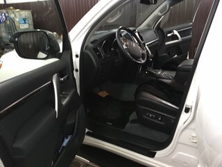 2013 Toyota Land Cruiser 200 Series Рестайлинг 1, белый, 12000000 рублей, вид 4