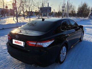 2021 Toyota Camry VIII (XV70), чёрный, 3800000 рублей, вид 3