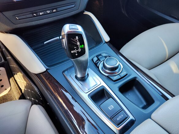 2012 BMW X6 30d I (E71), серый, 3200000 рублей - вид 15