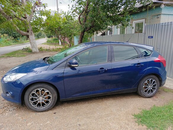 2011 Ford Focus III, синий, 900000 рублей - вид 1