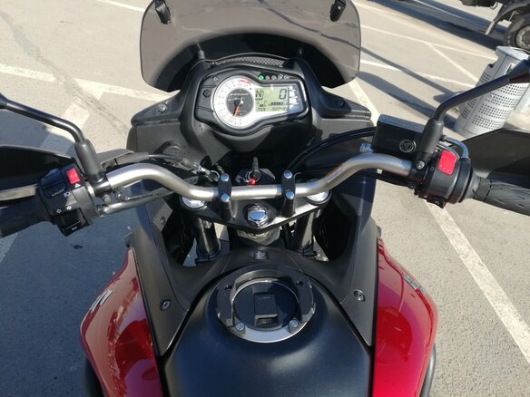 2014 Suzuki V-Strom DL 650, пурпурный - вид 2