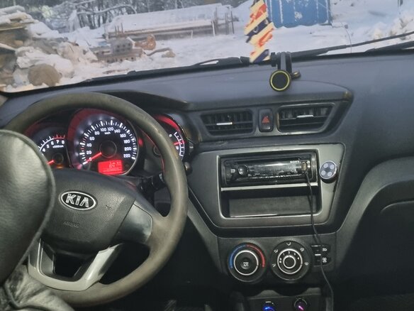 2013 Kia Rio III, белый, 600000 рублей - вид 16