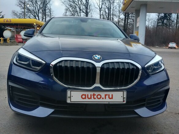 2020 BMW 1 серии 118d III (F40), синий, 2900000 рублей - вид 14