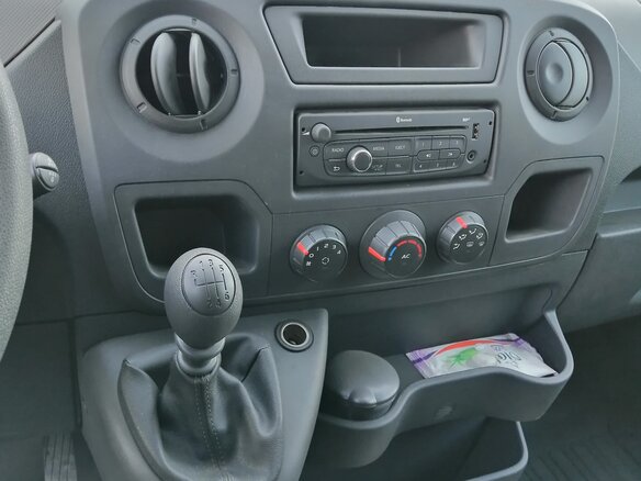 2013 Renault Master, белый, 4300000 рублей - вид 2