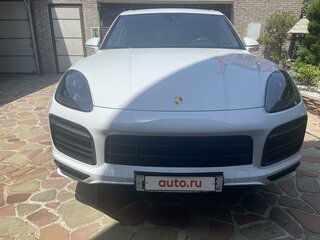 2018 Porsche Cayenne III, белый, 5800000 рублей, вид 3