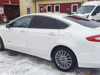 2013 Ford Fusion (North America) II, белый, 900000 рублей, вид 2