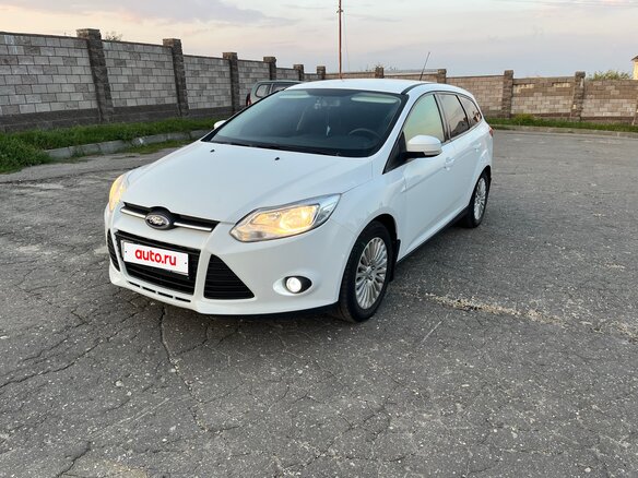 2012 Ford Focus III, белый, 815000 рублей