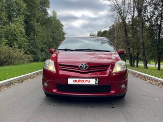 2011 Toyota Auris I Рестайлинг, красный, 1025000 рублей, вид 2