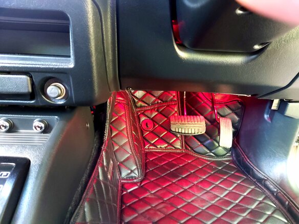 2004 Mitsubishi Pajero Mini II, серебристый - вид 22