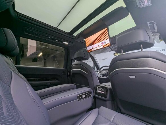 2026 Zeekr 9X 70 kWh, чёрный, 12964940 рублей - вид 11