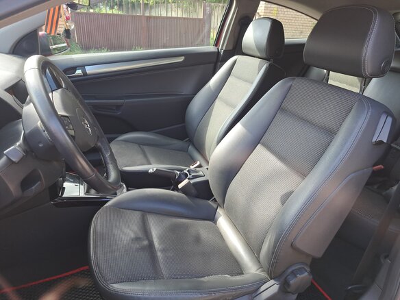 2007 Opel Astra GTC H Рестайлинг, красный, 450000 рублей - вид 6