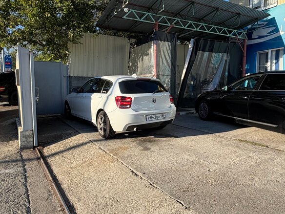 2012 BMW 1 серии 116i II (F20/F21), белый, 1200000 рублей