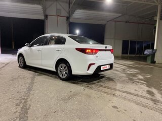 2019 Kia Rio IV, белый, 1250000 рублей, вид 5