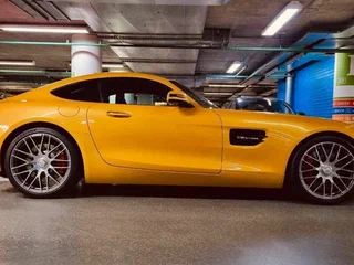 2017 Mercedes-Benz AMG GT S I Рестайлинг, жёлтый, 8299000 рублей, вид 3