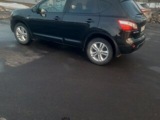 2011 Nissan Qashqai I Рестайлинг, чёрный, 990000 рублей, вид 2