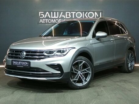 2021 Volkswagen Tiguan II Рестайлинг, серебристый, 2615000 рублей, вид 1