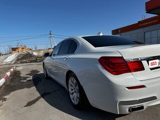2011 BMW 7 серии 750i xDrive V (F01/F02/F04), белый, 1521000 рублей, вид 5