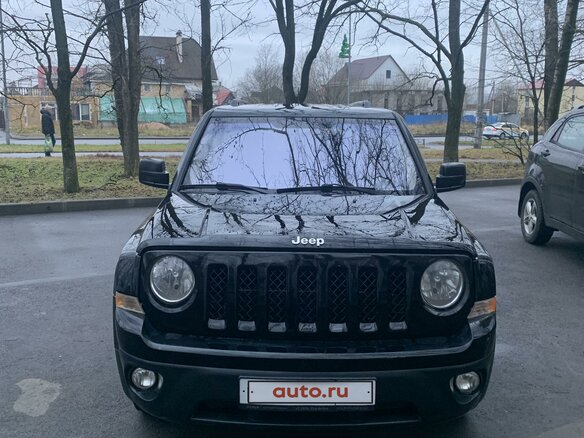 2013 Jeep Liberty (Patriot), чёрный, 1500000 рублей - вид 1
