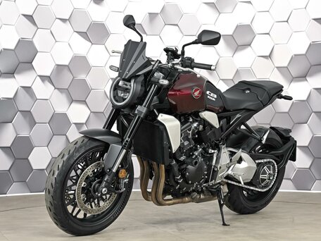 2024 Honda CB 1000R, красный, 1377000 рублей, вид 2