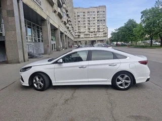 2018 Hyundai Sonata VII (LF) Рестайлинг, белый, 944066 рублей, вид 4
