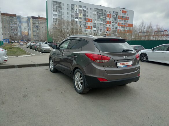 2012 Hyundai ix35 I, коричневый, 1100000 рублей - вид 6