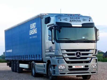 2017 Mercedes-Benz Actros, серебристый, 7500000 рублей, вид 4