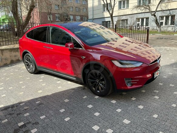 2020 Tesla Model X Long Range Plus I, красный, 6800000 рублей - вид 5