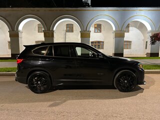 2017 BMW X1 18d xDrive II (F48), чёрный, 2300000 рублей, вид 4