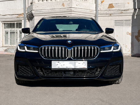 2020 BMW 5 серии 530d xDrive VII (G30/G31/G38) Рестайлинг, синий, 5190000 рублей, вид 3