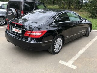 2011 Mercedes-Benz E-Класс 200 7G-Tronic IV (W212, S212, C207), чёрный, 1550000 рублей, вид 3