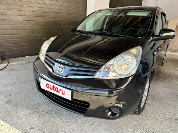 2013 Nissan Note I Рестайлинг, чёрный, 740000 рублей - вид 1