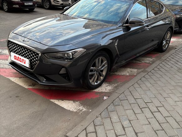 2018 Genesis G70 I, серый, 3200000 рублей