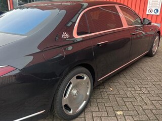 2026 Mercedes-Benz Maybach S-Класс 680 II (Z223) Рестайлинг, чёрный, 45900000 рублей, вид 3