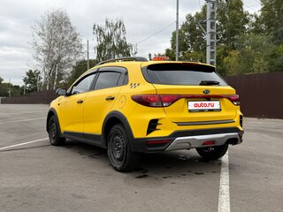 2021 Kia Rio X IV Рестайлинг, жёлтый, 1200000 рублей, вид 4