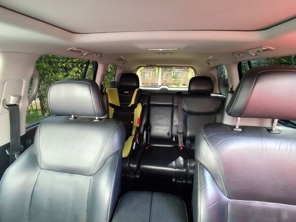 2012 Lexus LX 570 III, серебристый, 5000000 рублей - вид 18