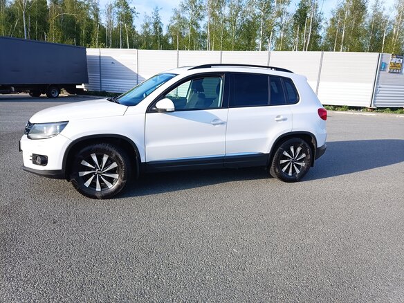 2011 Volkswagen Tiguan I Рестайлинг, белый, 890000 рублей - вид 6