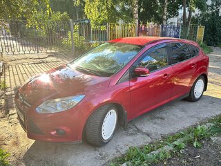 2013 Ford Focus III, красный, 570000 рублей, вид 2