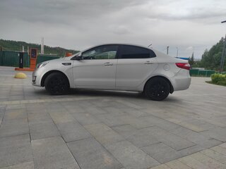 2012 Kia Rio III, серебристый, 683000 рублей, вид 5