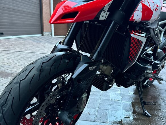 2022 Ducati Hypermotard, красный, 1430000 рублей - вид 13