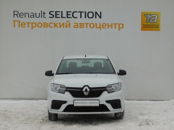 2018 Renault Logan II Рестайлинг, белый - вид 1
