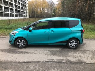 2019 Toyota Sienta II Рестайлинг, голубой, 1799000 рублей, вид 4