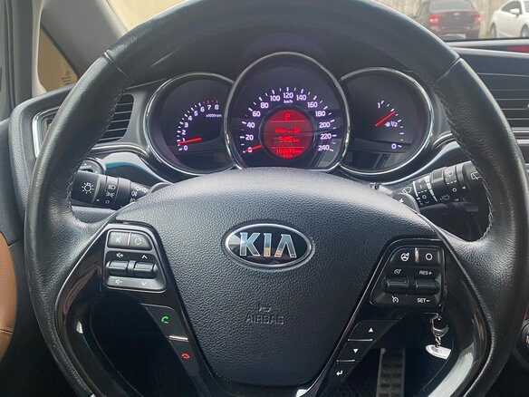 2016 Kia Ceed II Рестайлинг, серый, 1470000 рублей - вид 13
