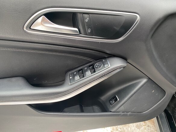 2014 Mercedes-Benz GLA 200 I (X156), чёрный - вид 7